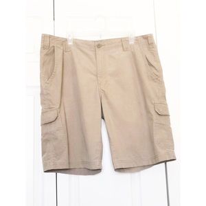 Magellan Outdoors Mens Hiking/Cargo Khaki Shorts